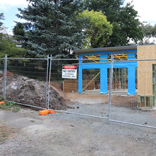 do you deliver and install temporary fencing and what's the cost for this in New Canaan CT